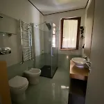 Un Passo Dal Кастильоне-дель-Лаго
