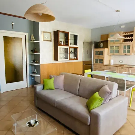 Un Passo Dal Castiglione del Lago